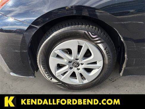 Used 2016 Toyota Prius Two image 14