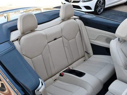 Used 2022 BMW 430i Convertible w/ M Sport Package image 17