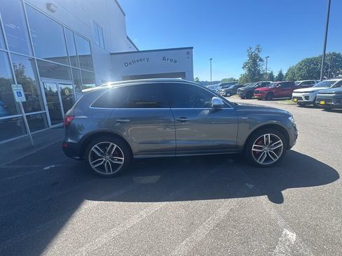 Used 2015 Audi SQ5 Premium Plus w/ Technology Package AWD/4WD image 3