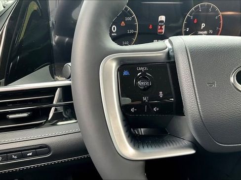 New 2026 INFINITI QX80 Luxe image 18