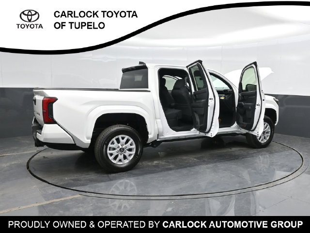 Used 2025 Toyota Tacoma SR5 AWD/4WD image 46