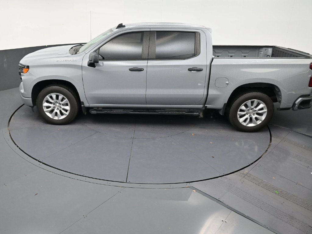 Used 2024 Chevrolet Silverado 1500 Custom RWD image 12