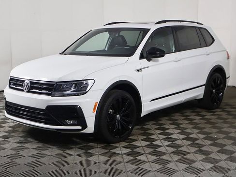 Used 2021 Volkswagen Tiguan SE R-Line image 7