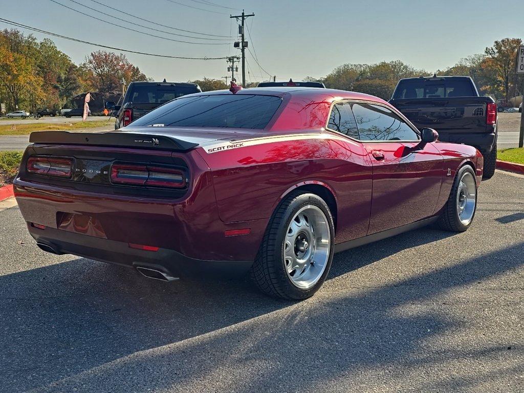 Used 2018 Dodge Challenger R/T Scat Pack RWD image 5