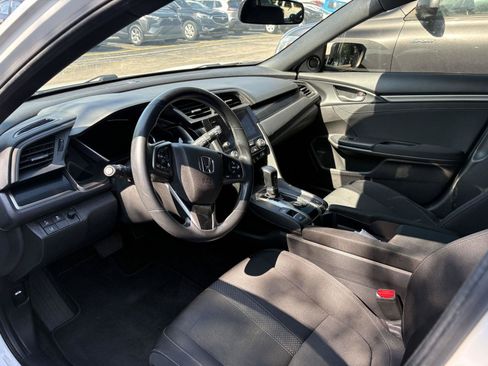Used 2020 Honda Civic EX image 8