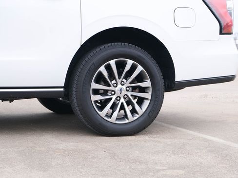 Used 2018 Ford Expedition Max Limited w/ Equipment Group 301A image 7