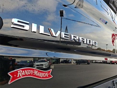 Used 2023 Chevrolet Silverado 1500 LT image 29