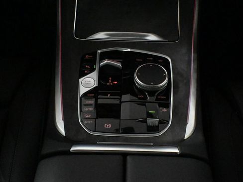 Used 2026 BMW X5 xDrive50e w/ Premium Package image 25