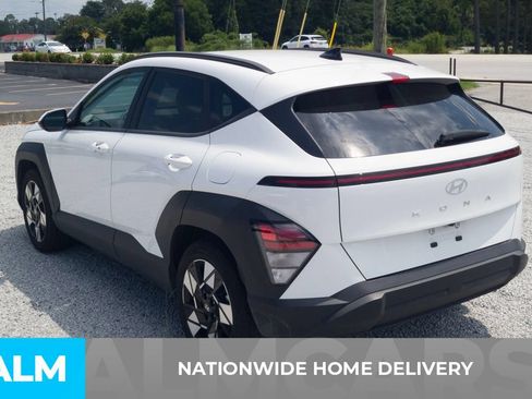 Used 2025 Hyundai Kona SEL FWD image 4