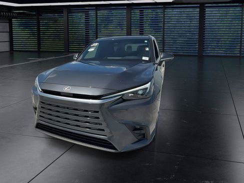 Certified 2025 Lexus TX 350 FWD w/ Technology Package image 4