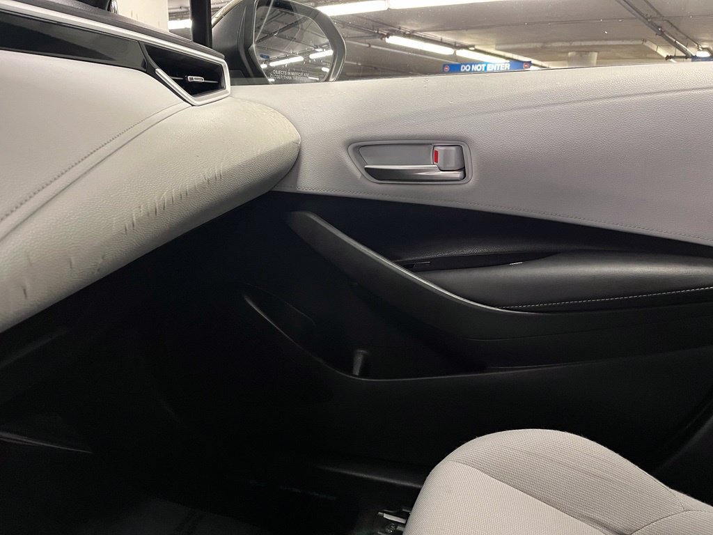 Used 2019 Toyota Corolla SE FWD image 24