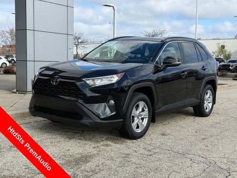Used 2019 Toyota RAV4 XLE w/ Convenience Package FWD image 7