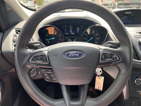 Used 2017 Ford Escape SE w/ SE Cold Weather Package AWD/4WD image 15