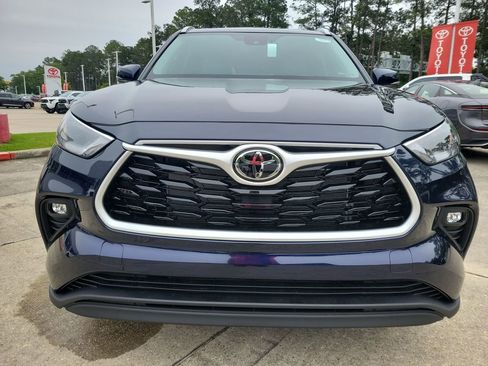 New 2026 Toyota Highlander XLE AWD/4WD image 10