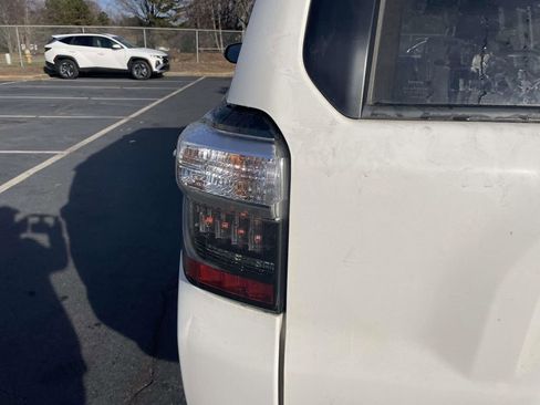 Used 2019 Toyota 4Runner TRD Off-Road image 19