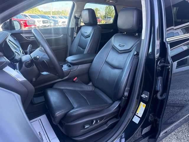 Certified 2017 Cadillac XT5 Premium Luxury AWD/4WD image 14