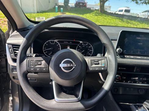 Used 2024 Nissan Rogue SV AWD/4WD image 44