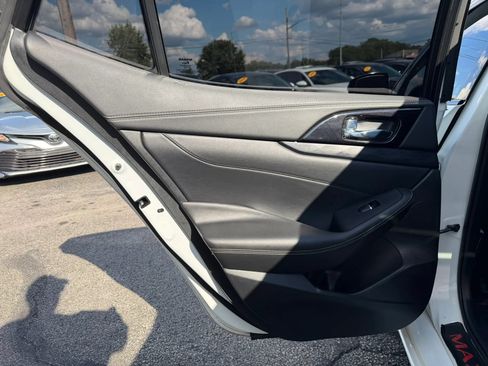 Used 2020 Nissan Maxima Platinum w/ Sport Mat Group FWD image 17