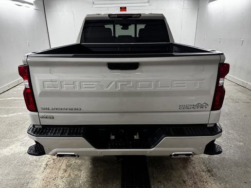 New 2026 Chevrolet Silverado 1500 High Country AWD/4WD image 8