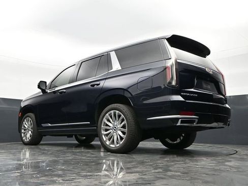 Used 2021 Cadillac Escalade Premium Luxury w/ Driver Assist Tech Package image 38