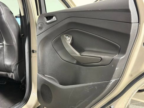 Used 2017 Ford Escape Titanium AWD/4WD image 29