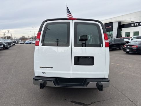 Used 2024 Chevrolet Express 2500 Work Van w/ Driver Convenience Package image 4