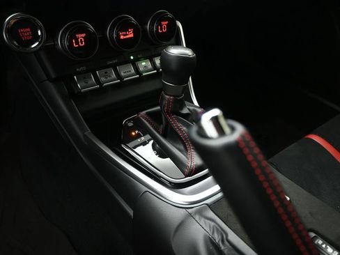 Used 2024 Subaru BRZ Limited RWD image 12