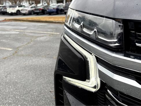 Used 2024 Chevrolet Tahoe LT RWD image 24