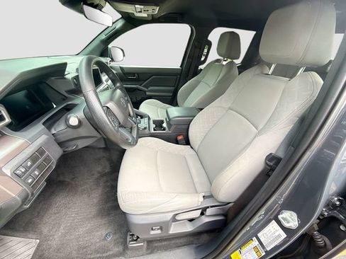 Used 2024 Toyota Tacoma SR5 AWD/4WD image 21