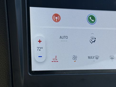 Used 2023 Ford Edge SEL image 3