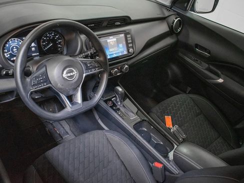 Used 2023 Nissan Kicks SV image 16