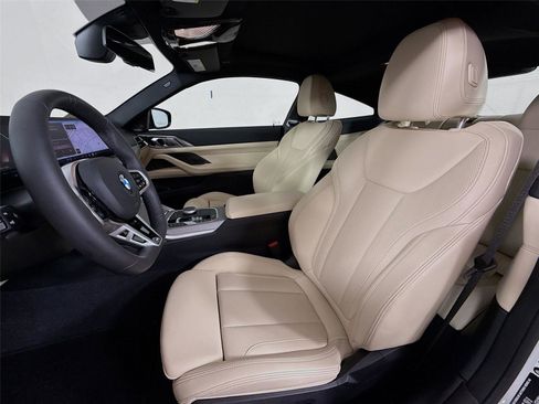 Used 2026 BMW 430i Coupe w/ M Sport Package image 2