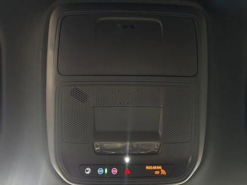 New 2026 Chevrolet Traverse LT w/ Midnight/Sport Edition FWD image 32