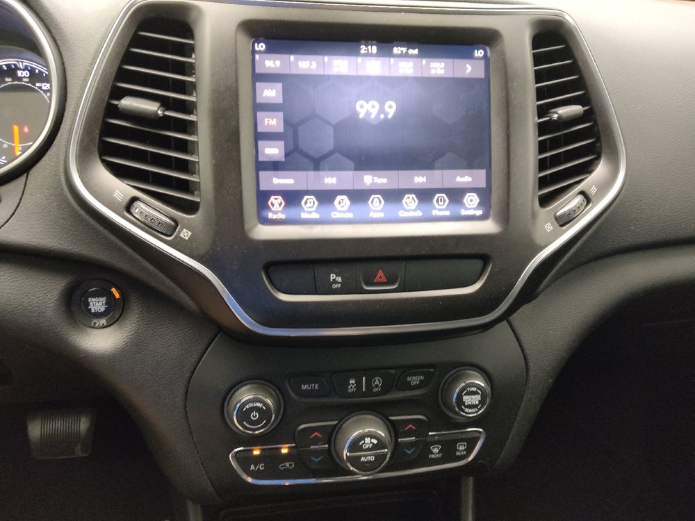 Used 2019 Jeep Cherokee Trailhawk w/ Comfort/Convenience Group AWD/4WD image 25