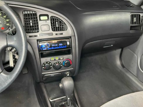 Used 2005 Hyundai Elantra GLS FWD image 28