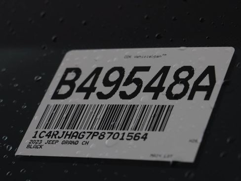 Used 2023 Jeep Grand Cherokee Laredo w/ Luxury Tech Group I AWD/4WD image 24