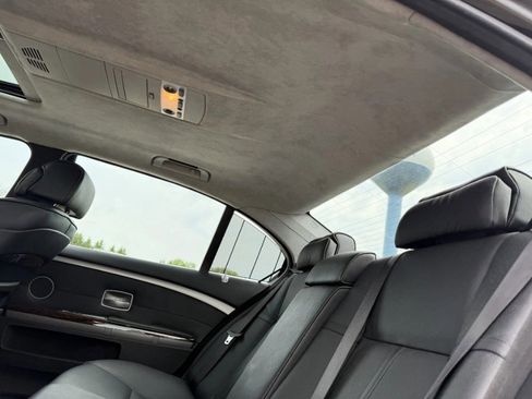 Used 2007 BMW 760Li image 24