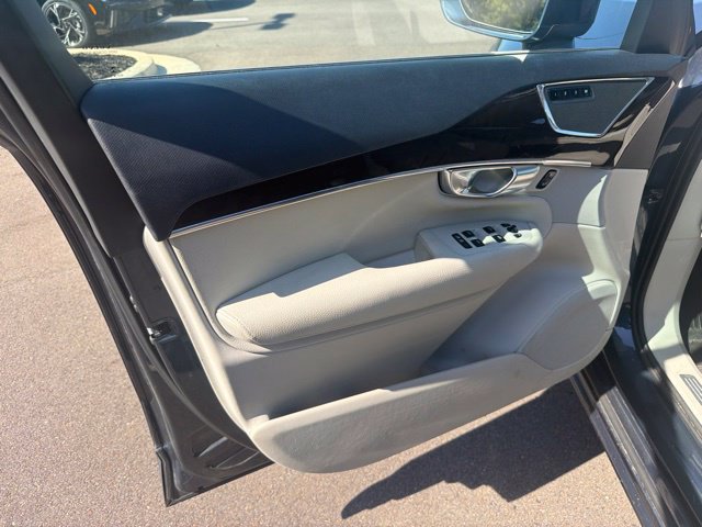 Used 2019 Volvo XC90 T6 Momentum w/ Advanced Package AWD/4WD image 16
