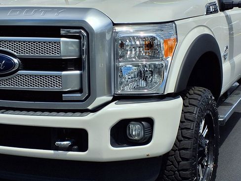 Used 2015 Ford F350 Platinum w/ Snow Plow Prep Package AWD/4WD image 33