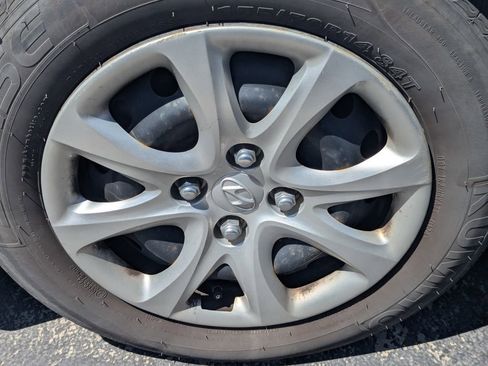 Used 2014 Hyundai Accent GLS FWD image 11