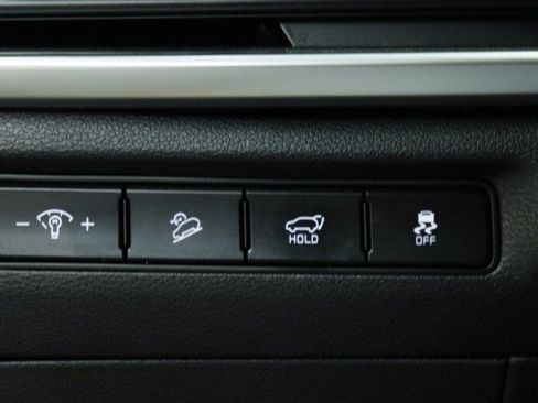 Used 2023 Kia Telluride EX w/ EX Captain's Chair Package FWD image 9