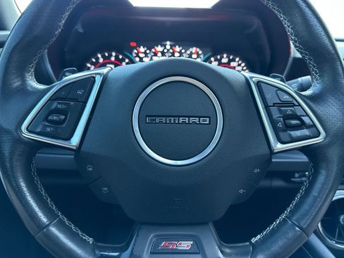 Used 2016 Chevrolet Camaro SS RWD image 22