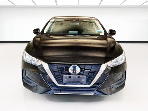 Used 2022 Nissan Sentra SV FWD image 2