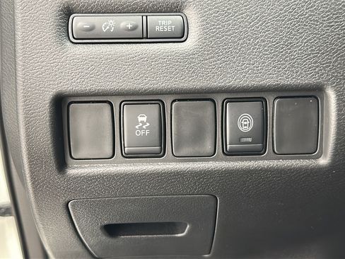 Used 2024 Nissan Murano SV w/ SV Midnight Edition Package AWD/4WD image 19