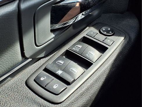 Used 2024 RAM 1500 Classic SLT image 16