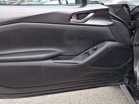 Used 2023 MAZDA MX-5 Miata Grand Touring RWD image 12