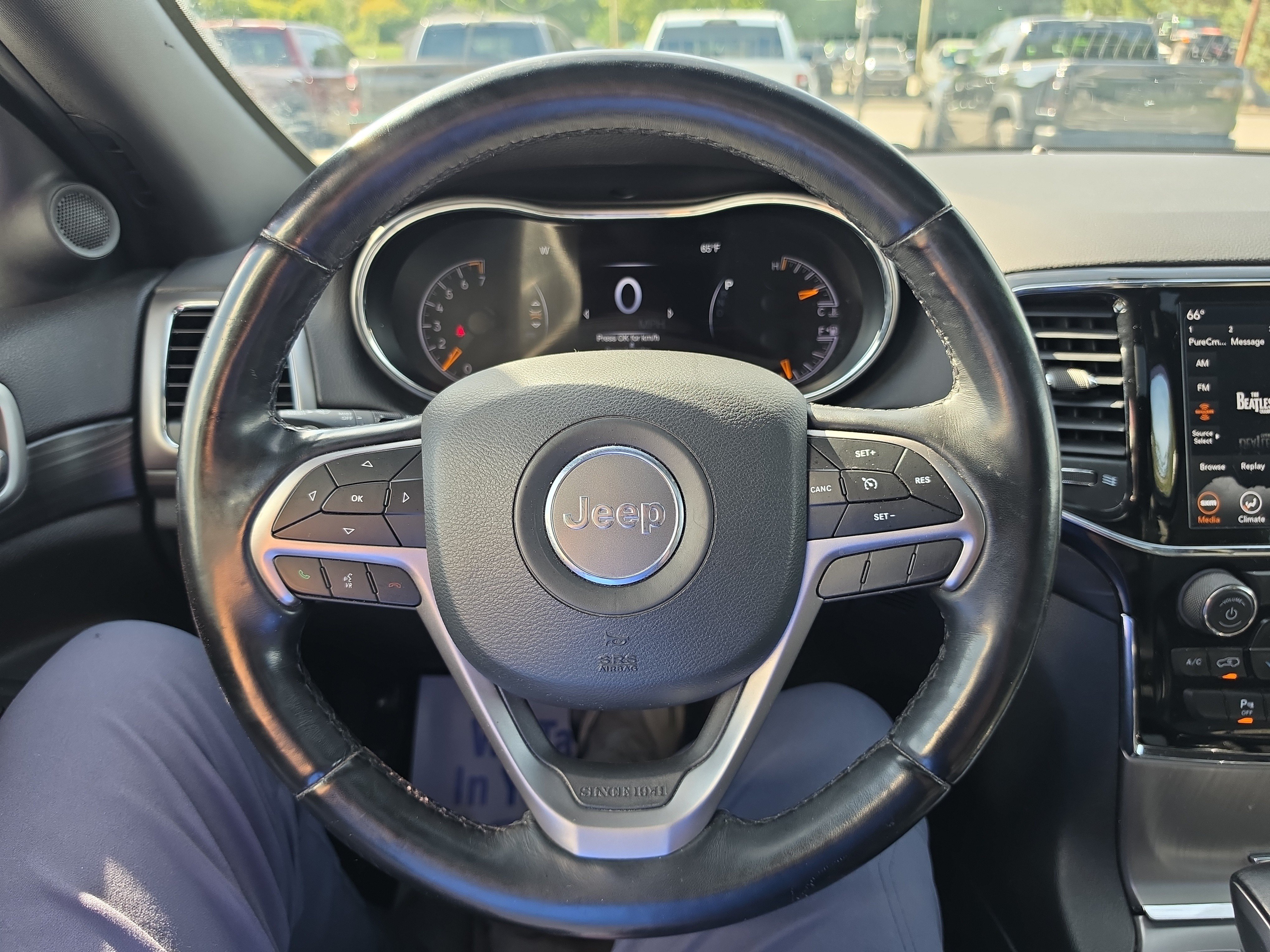 Used 2020 Jeep Grand Cherokee Altitude AWD/4WD image 19
