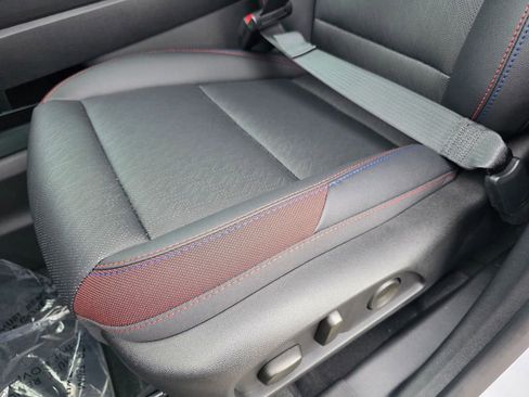 New 2026 Chevrolet Equinox RS image 11