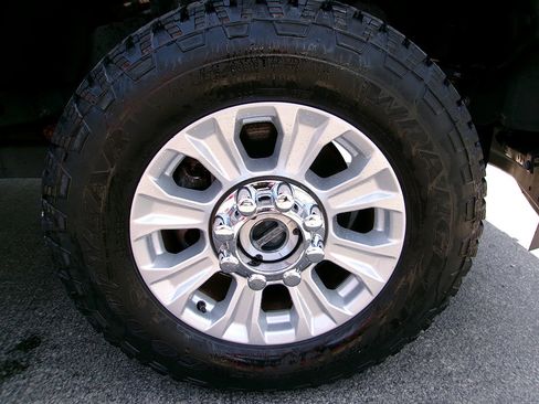 Used 2021 Ford F250 XLT AWD/4WD image 7