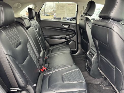 Used 2024 Ford Edge Titanium image 36